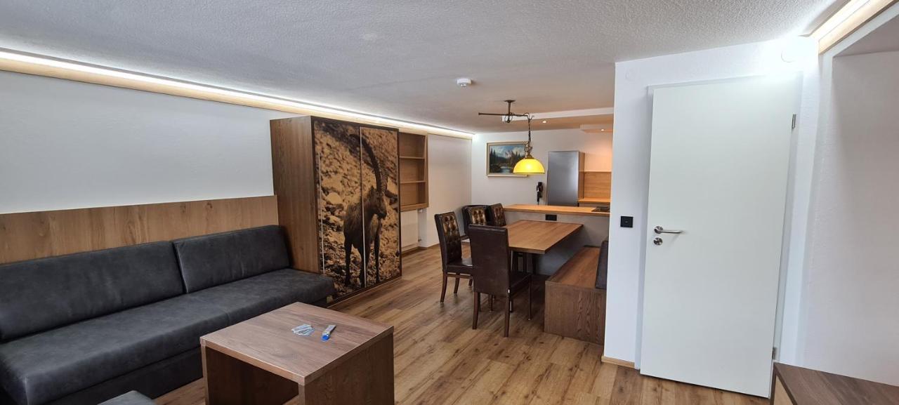 Haus Haberstock Apartamento Riezlern Exterior foto